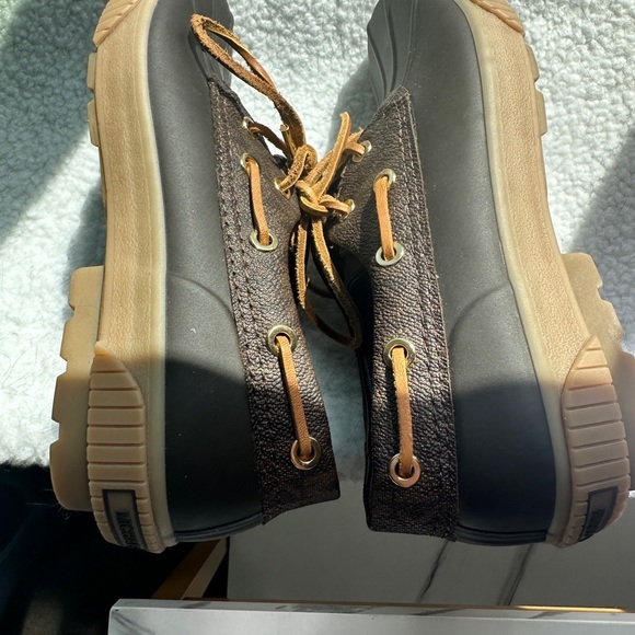 Michael Kors Womens size 6 Rubber Duck Style Boots Worn Once! Perfect Condition! - Picture 5 of 8